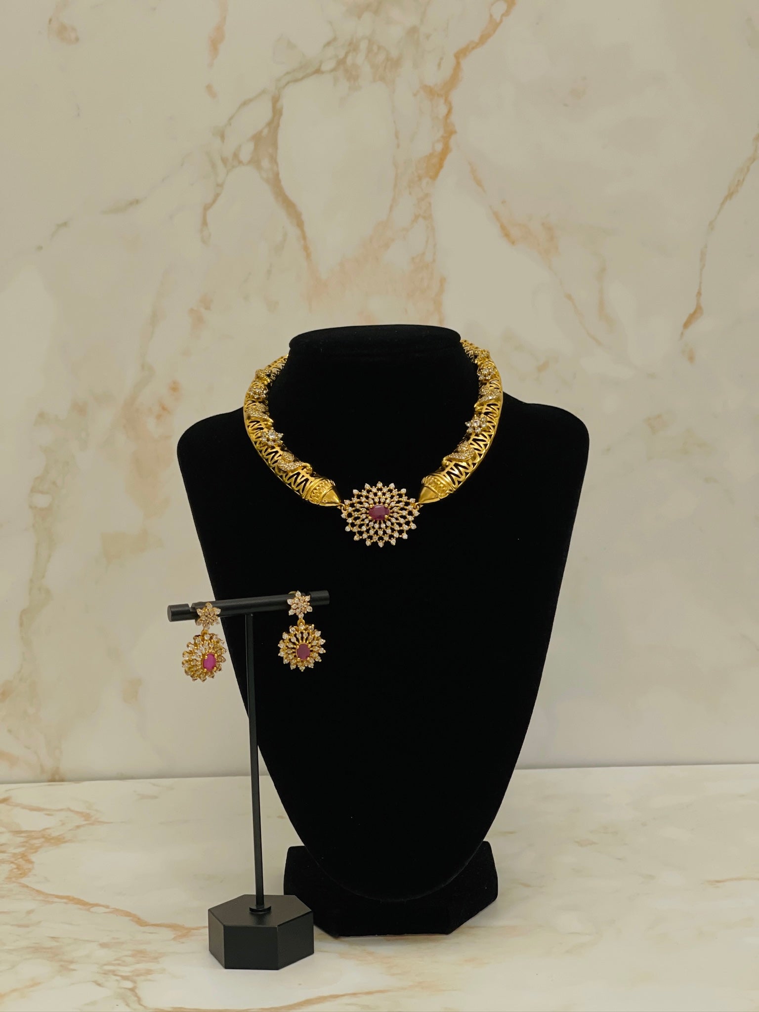 Premium Neckpiece Set